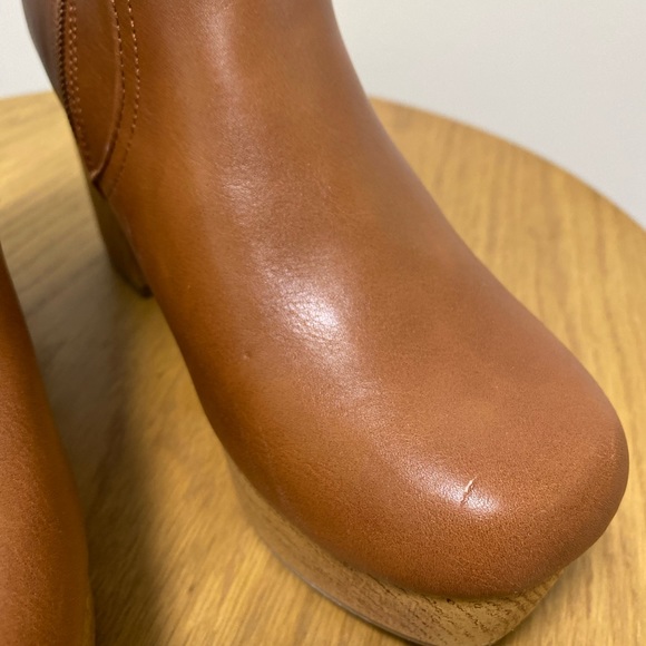 Universal Thread Women's Size 7 Cognac Brown Memory Foam Heel Booties - Picture 3 of 10